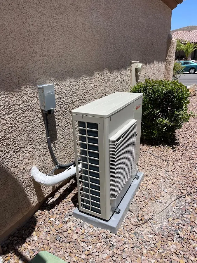 Residential air conditioning condenser unit in Shallotte